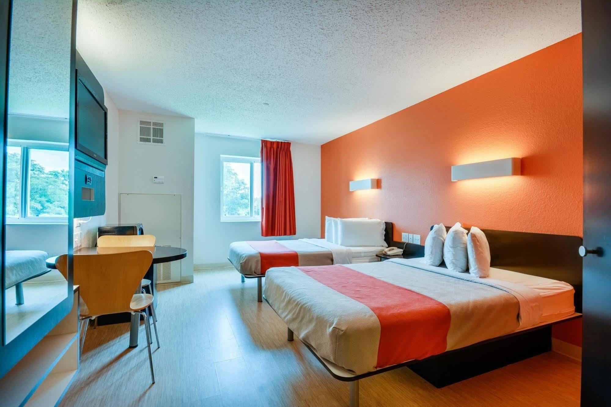 Motel 6-Biloxi, Ms - Beach Bagian luar foto